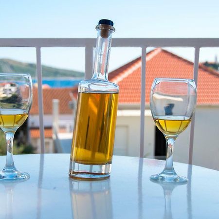 Apartmani Piculo Primošten Buitenkant foto