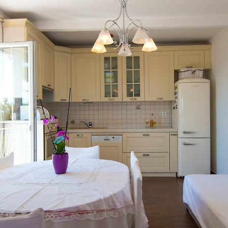 Apartmani Piculo Primošten Buitenkant foto